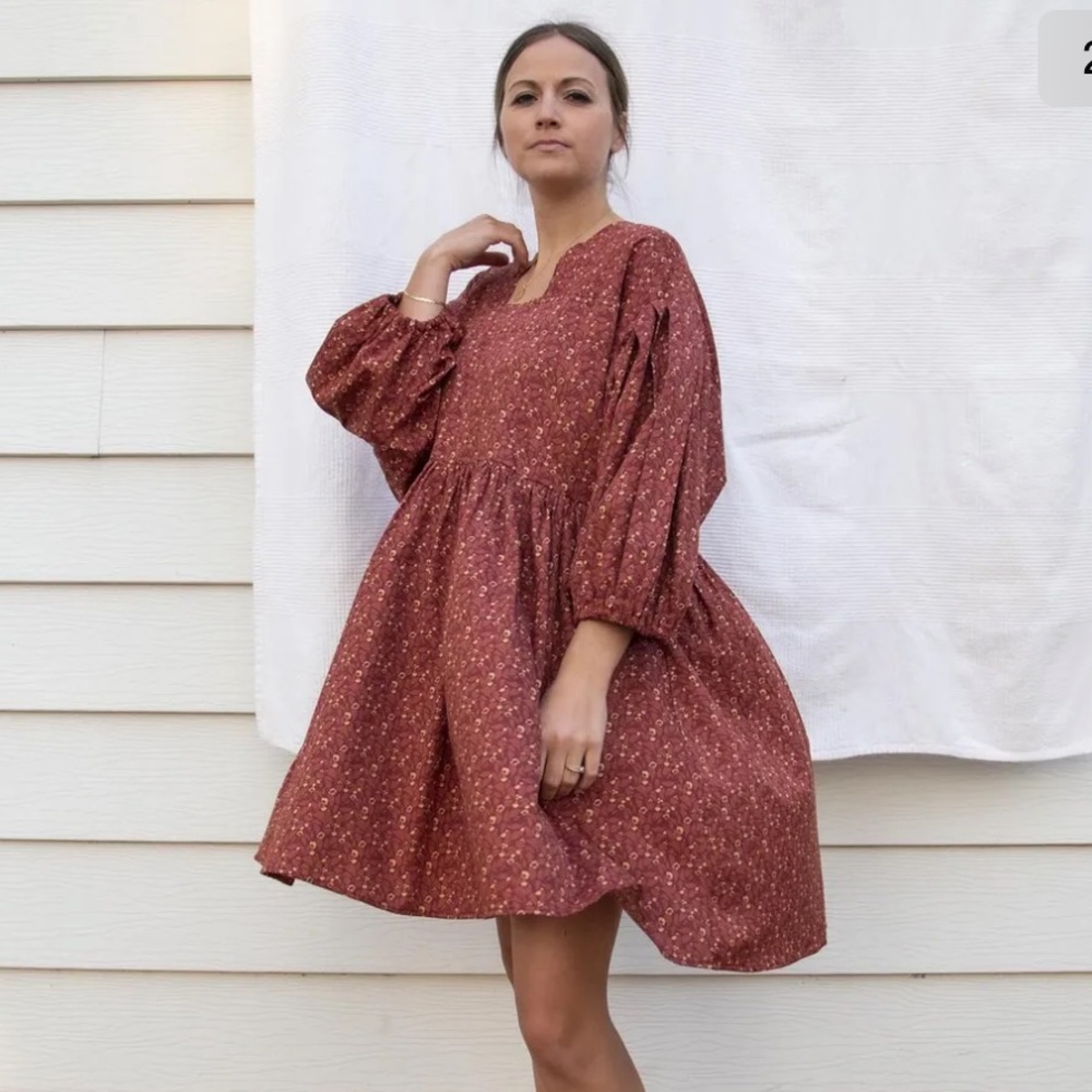 Like New Hackwith Design House Dress in Almond Floral